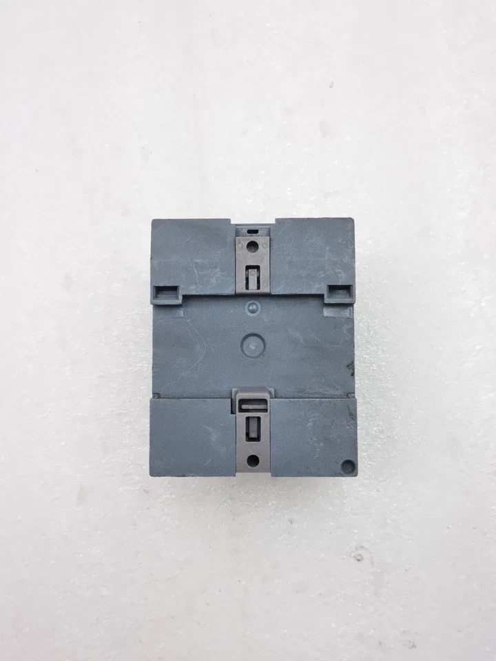 Used Working Siemens 6ED1052-1CC01-0BA8 Logo 24CE DC24V 6ED10521CC010BA8